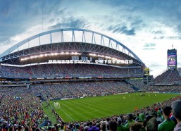 金年会官网-穆勒坦言冠军梦碎心伤，誓师下赛季重振旗鼓